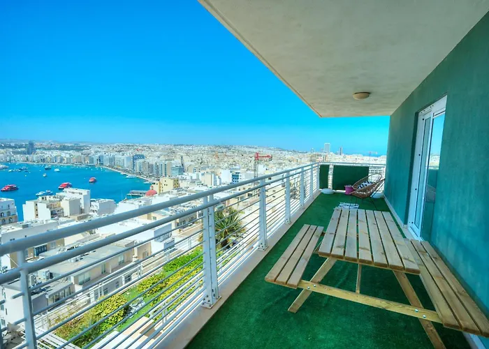 Seaview Terrace, 2Bedrooms, Communal Pool Cogo1-1