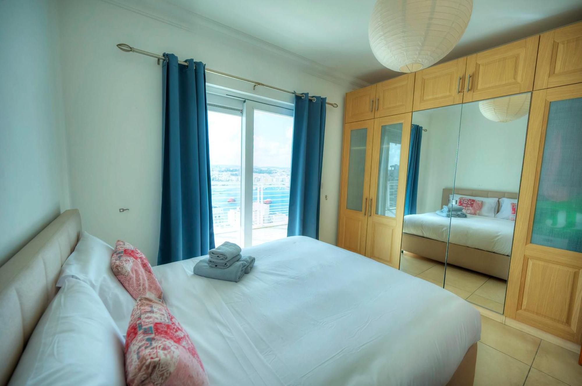 Seaview Terrace, 2bedrooms, Communal Pool Cogo1-1 Apartment Sliema
